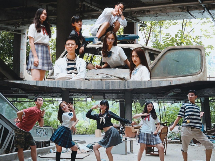 前后对比,你的朋友出现这三个症状时,他定看了JOJO的奇妙冒险